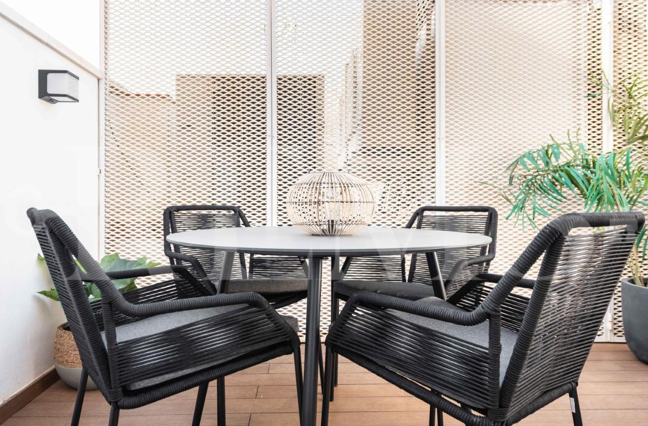 Penthouse Suite With Rooftop In The Heart Of Malaga By Rems Exterior photo